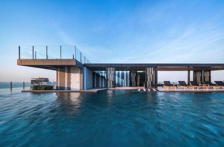 5, Great Location with Infinity Pool -Central Pattaya, Pattaya