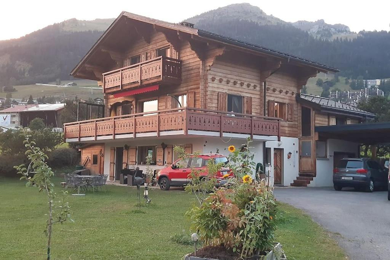 Exterior & Views