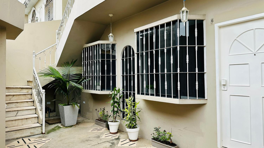 Others 5, Comfortable 3-Bedroom Apartment, close to the American Consulate, Guayaquil