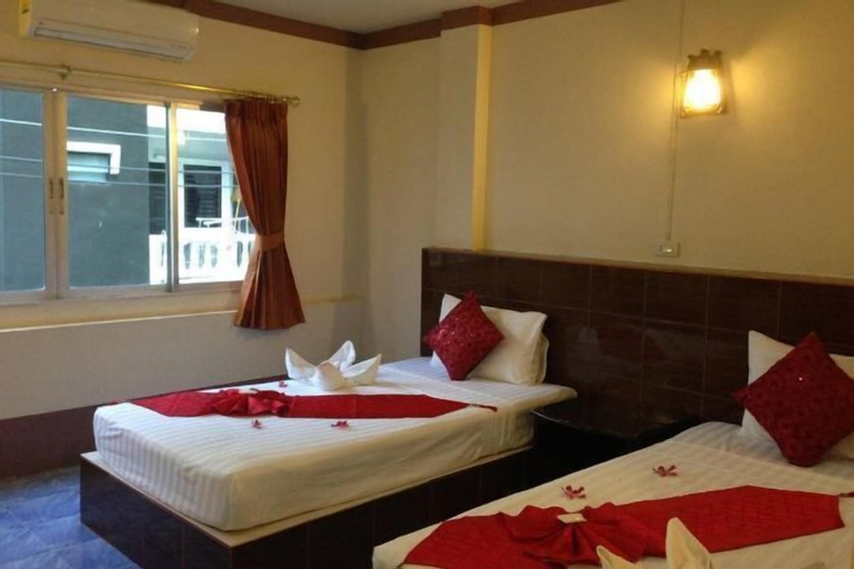 Bedroom 27