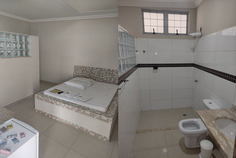 Bathroom 5, Motel Classe A, Limeira