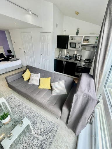 Others 4, Stunning Studio Apartment in Cambridge, Cambridgeshire
