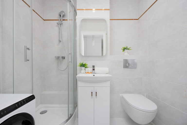 Bathroom 4, Apartment Warsaw Królewska by Renters, Warsaw