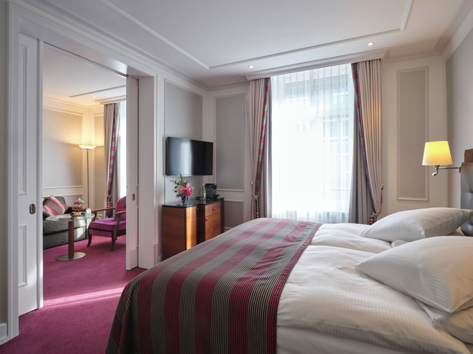 Bedroom 3, Hotel Schweizerhof Zürich, Zürich