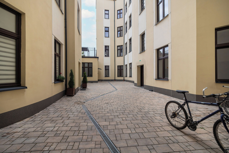 Exterior & Views 2, Cozy Studio in Łódź by Renters, Łódź