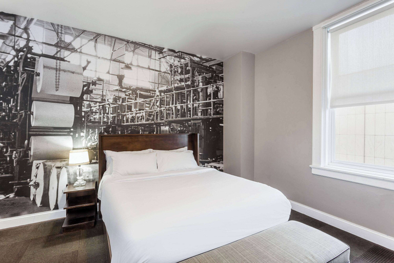 Bedroom 4, Hotel at the Lafayette Trademark Collection by Wyndham, Erie