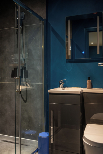 Bathroom 3, Cherry Bar Rooms, London