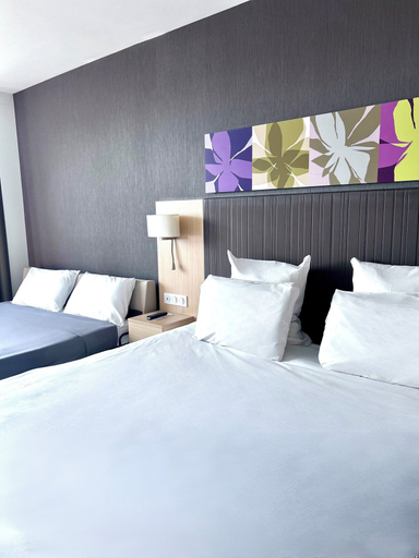 Bedroom 3, Mercure Valenciennes Centre Hotel, Nord
