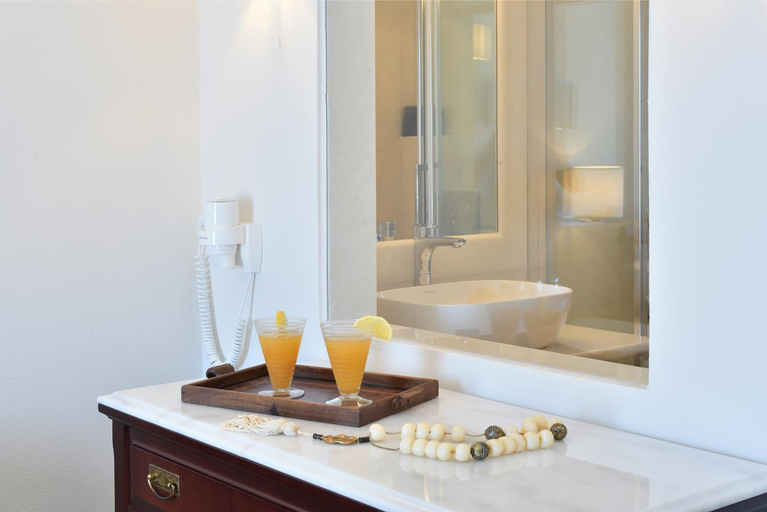 Bathroom 4, Doukissa Hotel - Parikia Town Centre, South Aegean