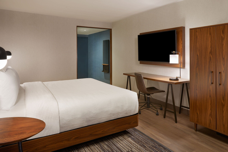 Bedroom 2, Four Points by Sheraton Point Edward Sarnia, Lambton