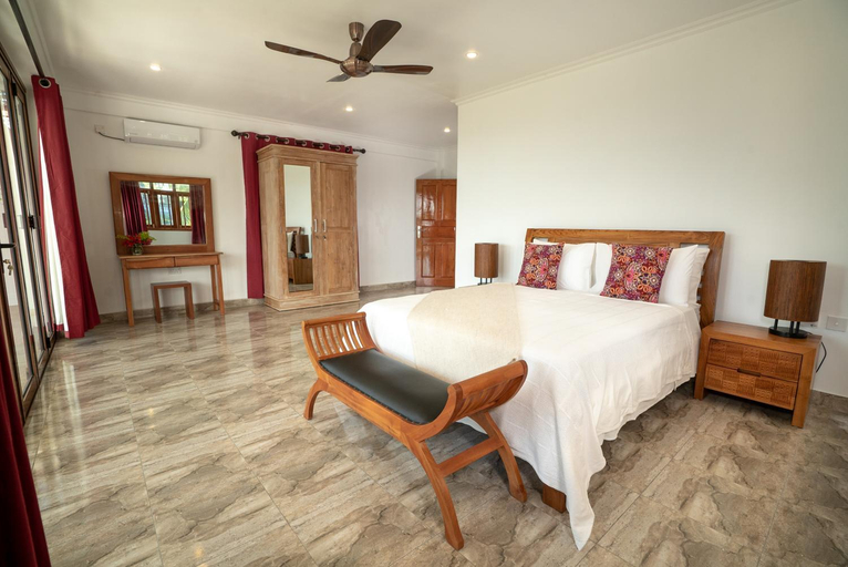Others 5, LA BELLE RESIDENCE