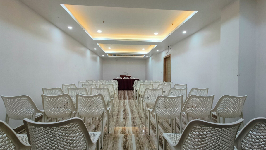 Business Facilities