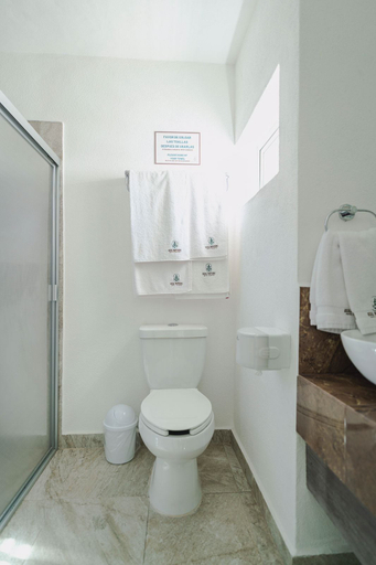 Bathroom 5, Real Naviero Hotel Ejecutivo, Manzanillo