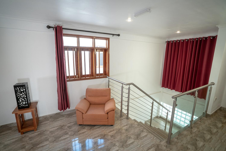 Others 3, LA BELLE RESIDENCE