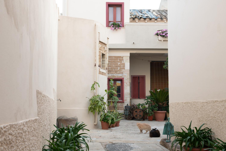 Facilities 3, "A CASA COGONI - OSPITALITA e CULTURA", Cagliari