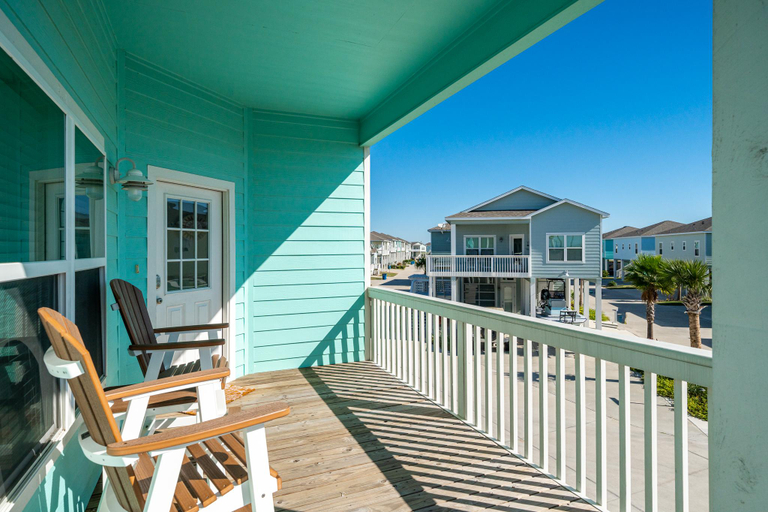 Others 5, Barnacle House, Aransas