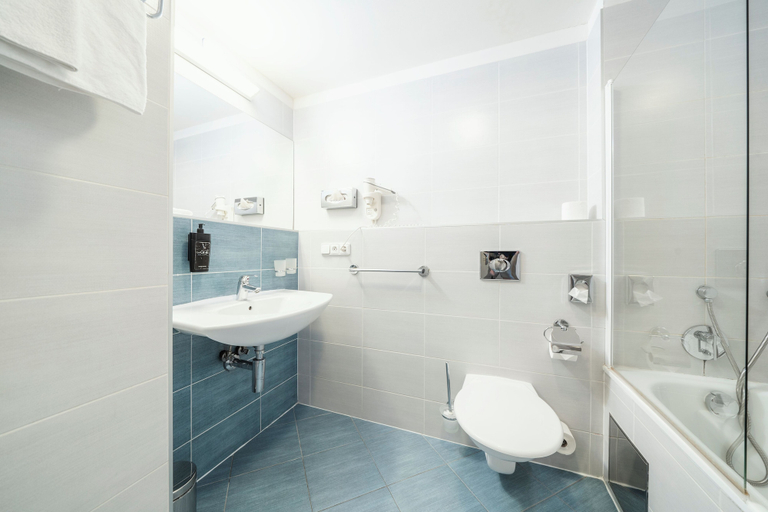 Bathroom 4, Hotel Ehrlich Prague, Praha 8