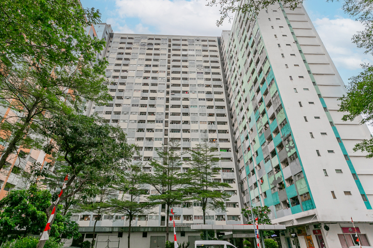 Exterior & Views 2, Capital O 94151 Deroyal Sentra Timur, East Jakarta