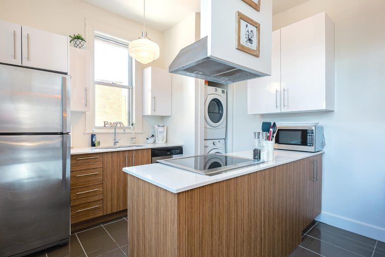 Others 4, MTLVacationRentals -The Chic Laurier, Montréal