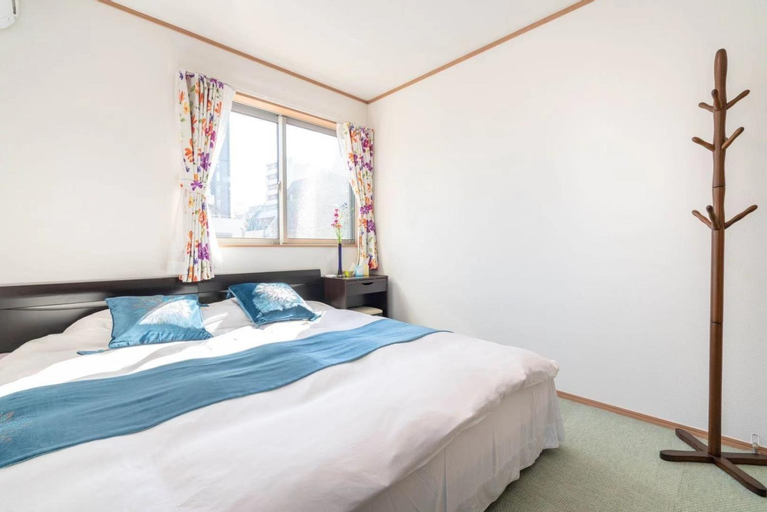 Bedroom 18