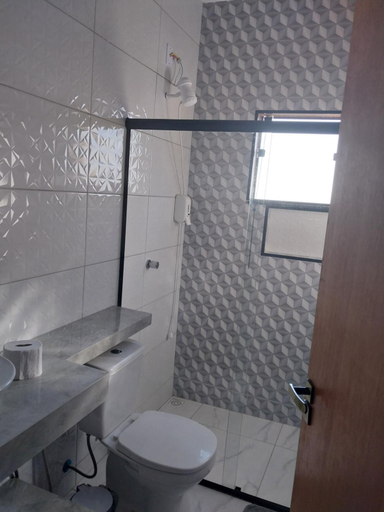 Bathroom 3, Hotel-Pousada Quartzo Rosa, São Thomé das Letras