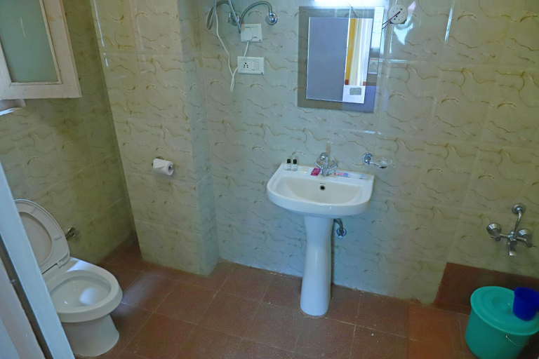 Bathroom 3, Hotel Thimphu City, Chang