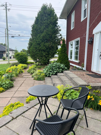 Others 4, La Maison Rouge - Bed & Breakfast - La Pocatiere, Kamouraska