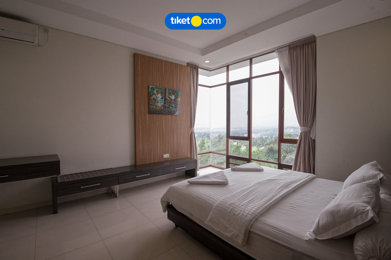 Bedroom 30