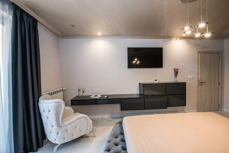 Others 4, Luxury Martina apartment, Veliko Tarnovo