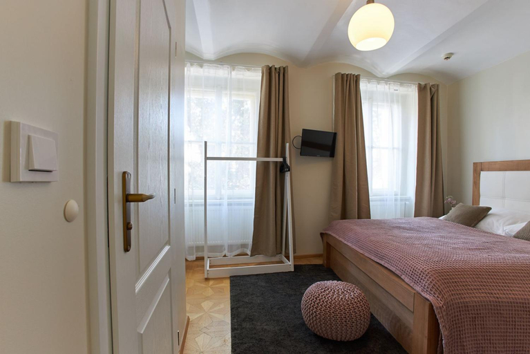 Others 4, River View Residence by Charles Bridge, Praha 1