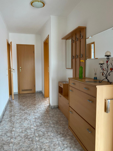 Others 5, Apartment mit Blick auf Herkules mit Parkplatz, Kassel
