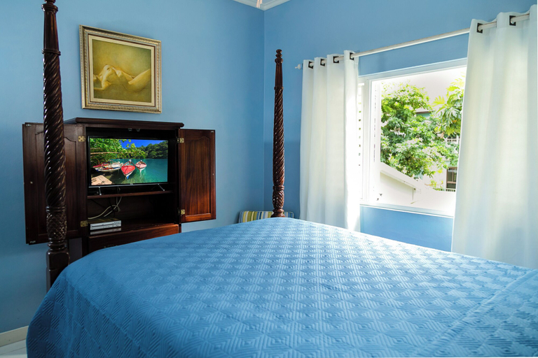 Bedroom 3, Silver Palms Charming 1BR Private Beach and Pool