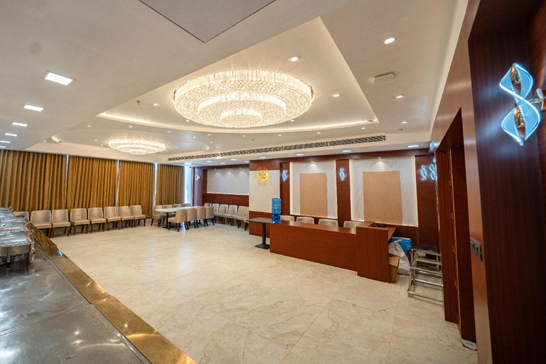Others 3, Hotel VR Lux, Varanasi