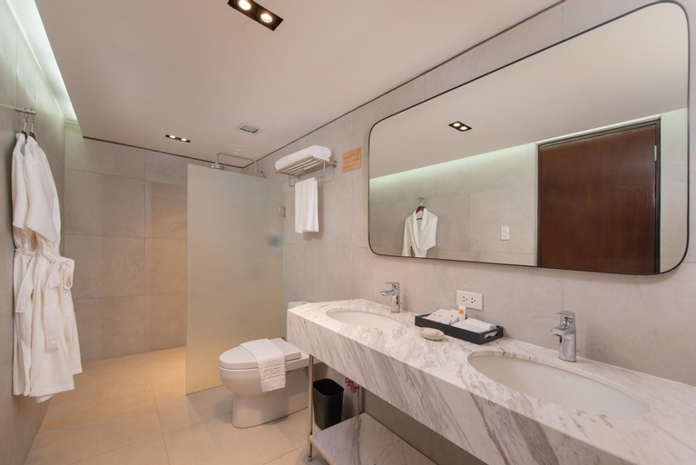 Bathroom 8