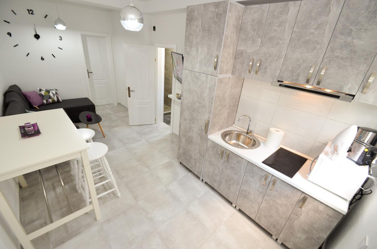 Bathroom 3, Bay View Apartments