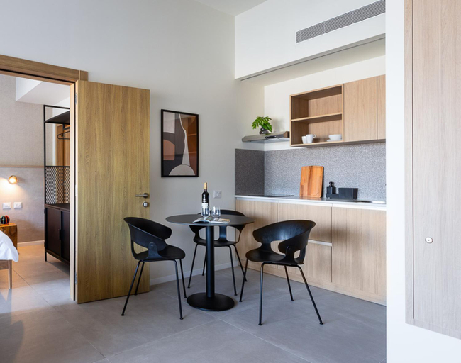 Facilities 4, Tayo Studios & Apartments