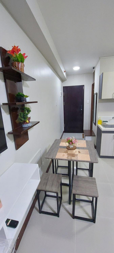Others 4, Dracarys Place 2 Condo with Balcony Unlimited Wifi LapuLapu City view, Lapu-Lapu City