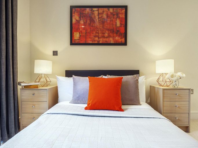 Others 3, Apartment Indescon court apt by Interhome, London