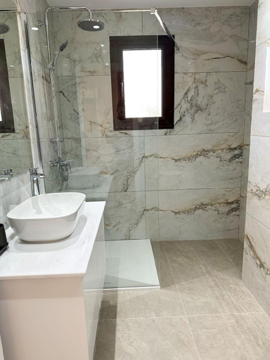 Bathroom 5, Cocoon Ocean Villa Luxury Escape