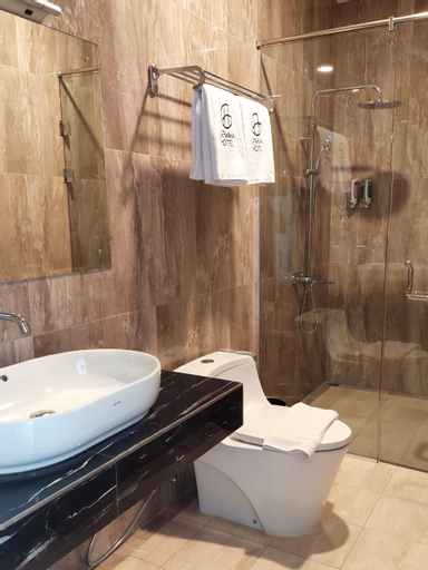 Bathroom 4