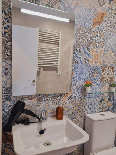 Bathroom 3, MAILE APRTAMENTOS, Cantabria