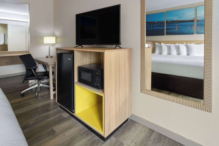 Bedroom 3, Days Inn by Wyndham Aberdeen, Harford