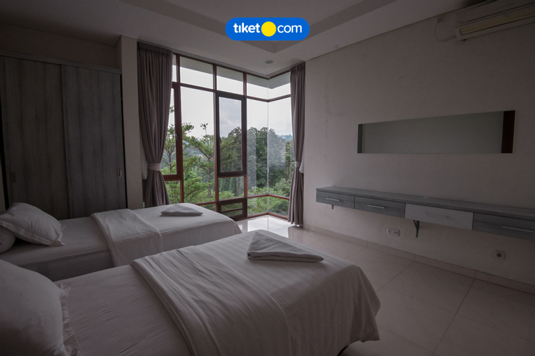 Bedroom 28