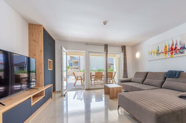 Living area 5, Villa Dvor Comfortable Holiday Residence, Vodnjan