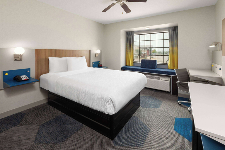 Bedroom 3, Microtel Inn & Suites by Wyndham Buda Austin South, Hays