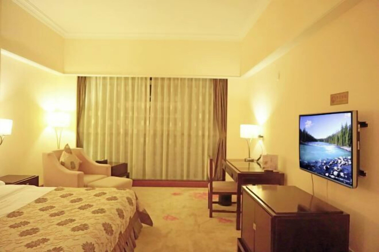 Bedroom 2, University Town International Hotel, Guangzhou