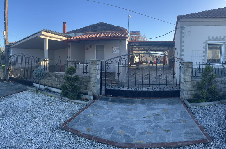 Others 5, Christina Apartments, East Macedonia and Thrace