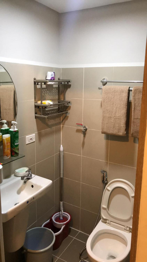 Bathroom, LJ'S Escape 1BR Coast Residences, Pasay City