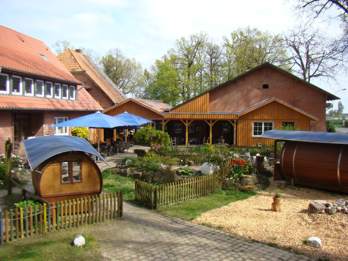 Food & Drinks, Schlaffass bei Meyerhoms, Celle
