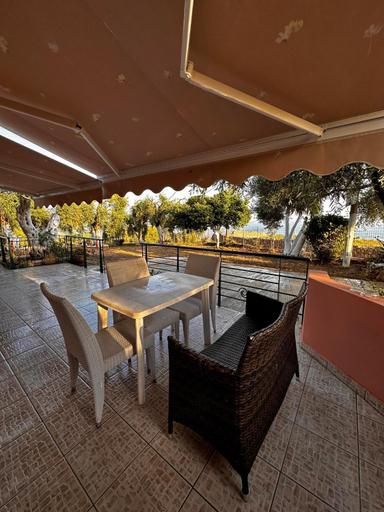 Food & Drinks 5, Villa Sarai, Epirus